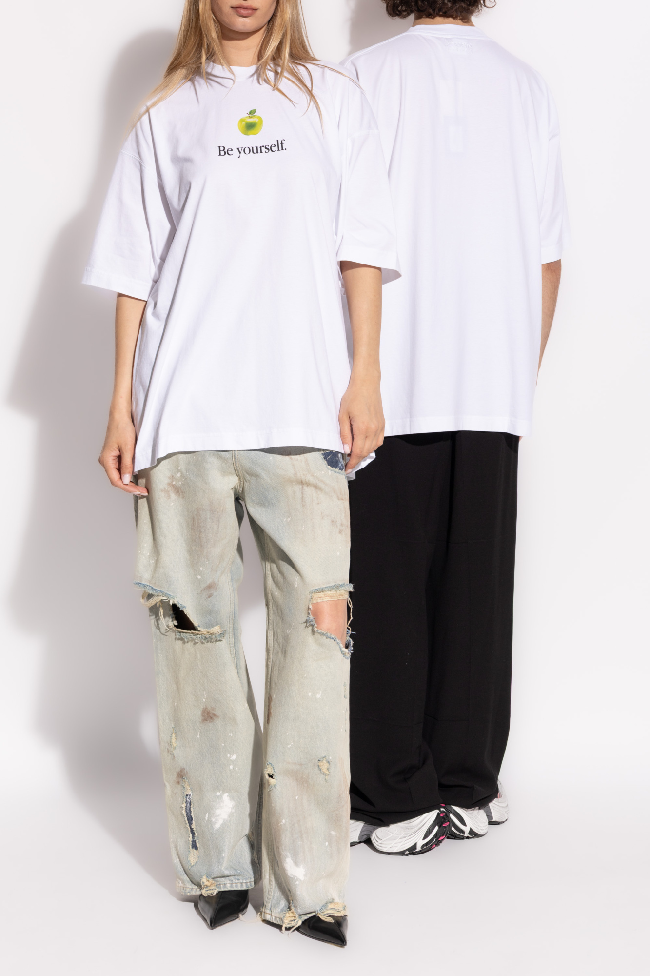 VETEMENTS Tシャツ Vetements Russia Cotton T-shirt with Patches | Garmentory